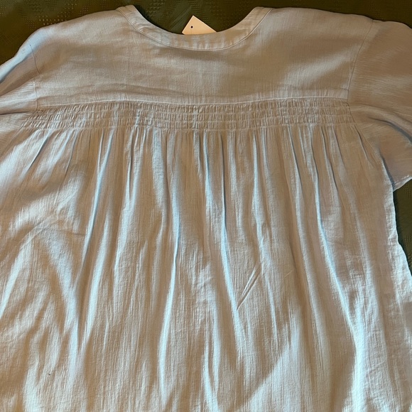 Loft light blue swing top large button down with stitched shoulders and back - Picture 7 of 7